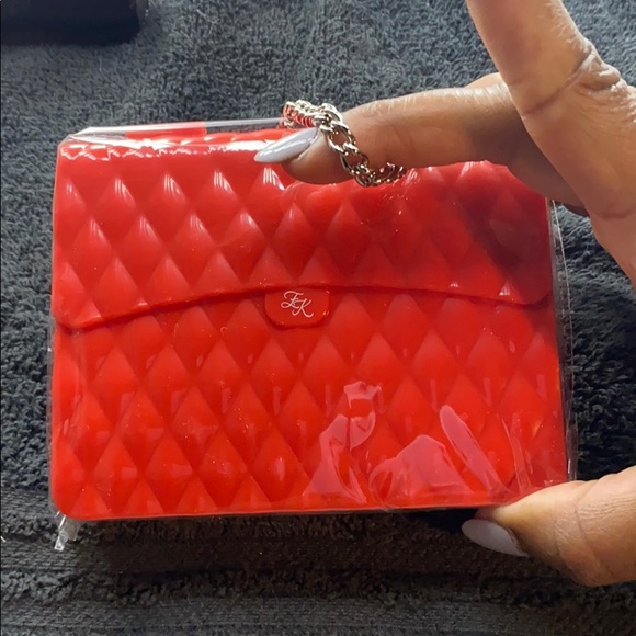 False Lash Holder RED (White separate listing) - Picture 5 of 6